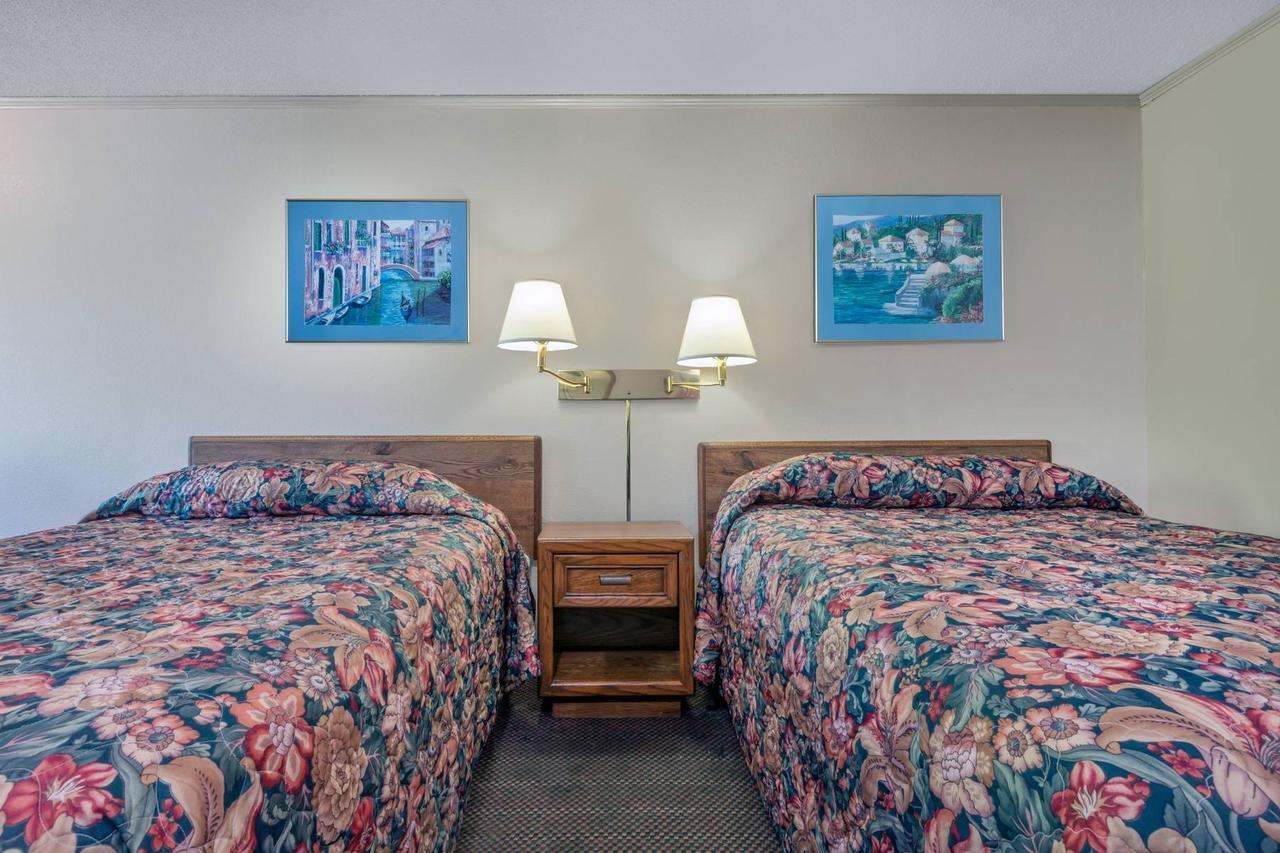 Knights Inn Columbus/Franklinton المظهر الخارجي الصورة