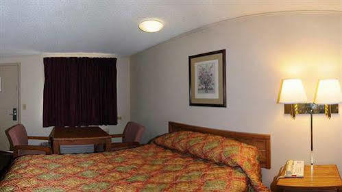 Knights Inn Columbus/Franklinton المظهر الخارجي الصورة